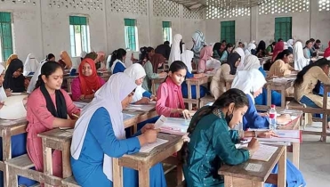 উৎসবমুখর পরিবেশে শেরপুরে এসএসসি ও সমমান পরীক্ষা শুরু পরীক্ষার্থী ৪৭১৬